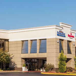 Baymont By Wyndham Fayetteville Fort Bragg Area